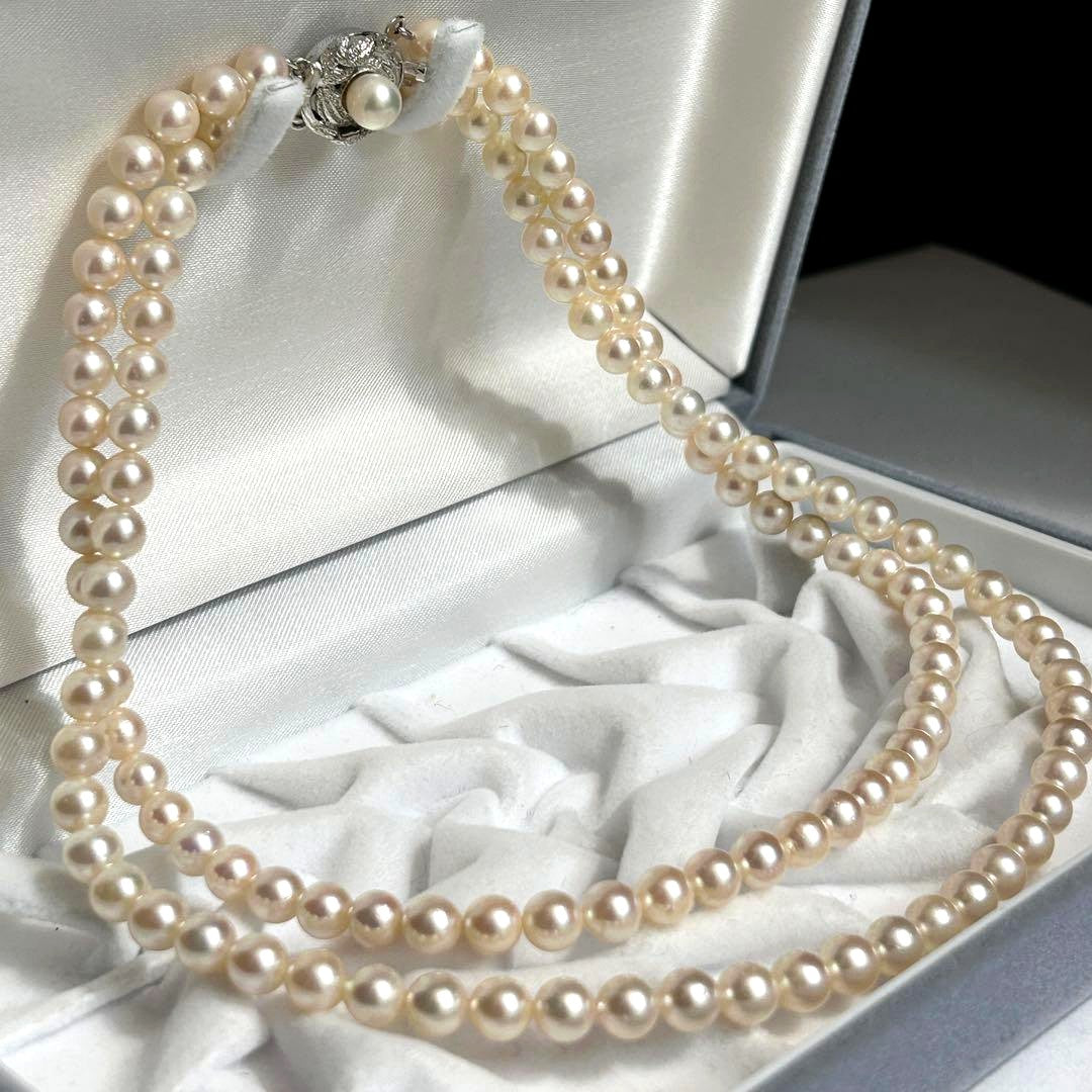 Two-strand Akoya pearl necklace with 6.0-6.5mm pearls measuring 41.5cm in length