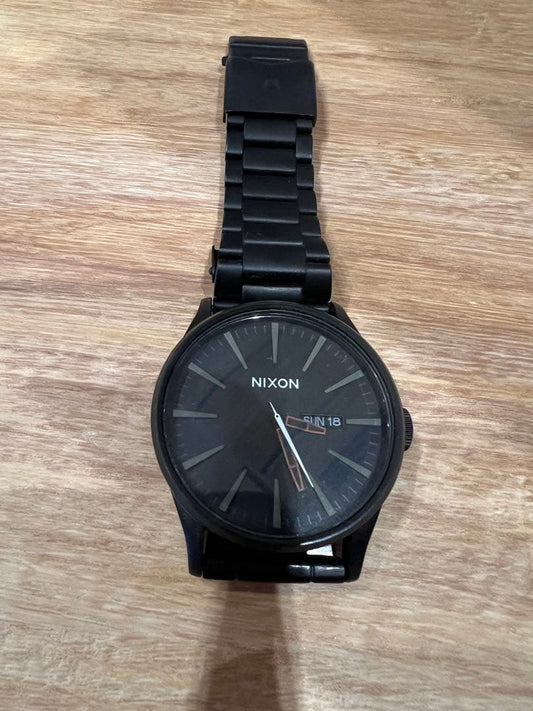 NIXON THE SENTINEL Quartz Men's Watch — Japanese