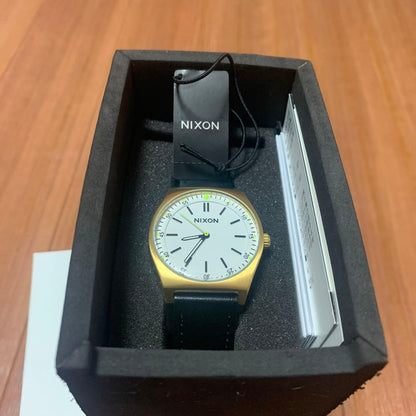 NIXON CREW LEATHER Men's Watch — Japanese