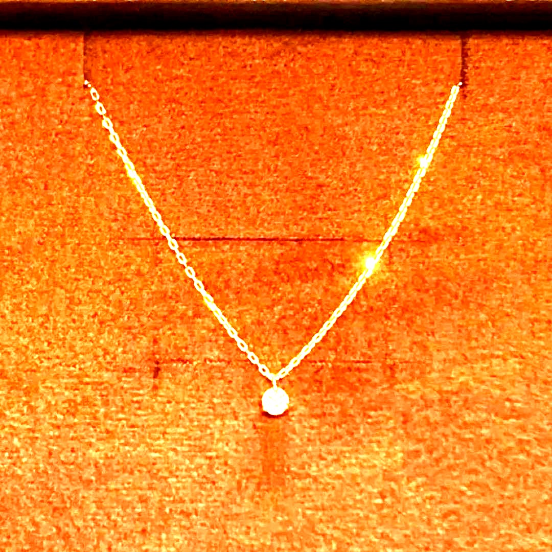Agete K18 One Pearl Diamond Necklace featuring 0.05ct diamond pendant on a 40cm gold chain