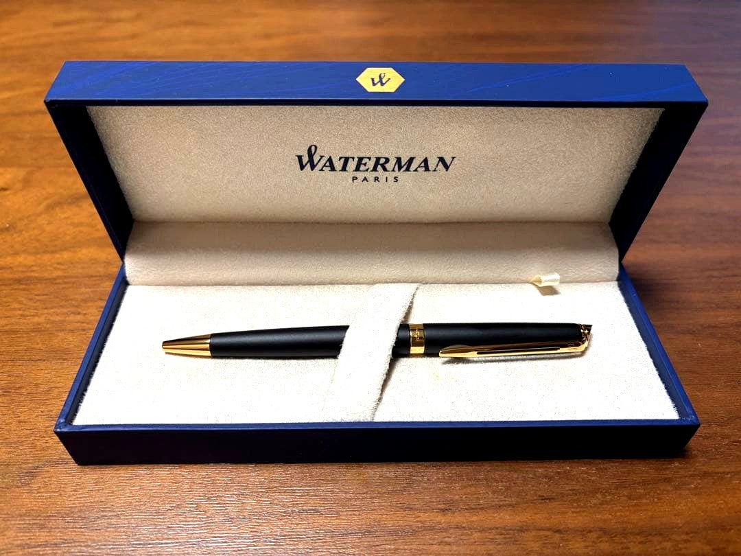 WATERMAN Metropolitan Essential Rubber Black GT Ballpoint Pen with gold trim and black rubber barrel