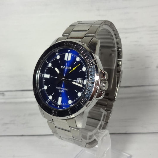 CASIO MTP-VD01 Quartz Men's Watch — Japanese