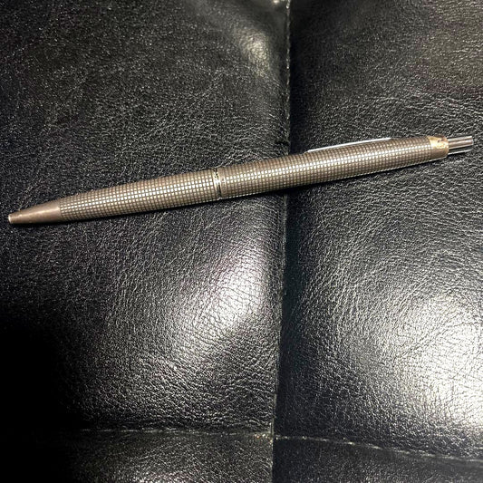 Vintage PILOT sterling silver ballpoint pen featuring Chidori pattern and knock mechanism