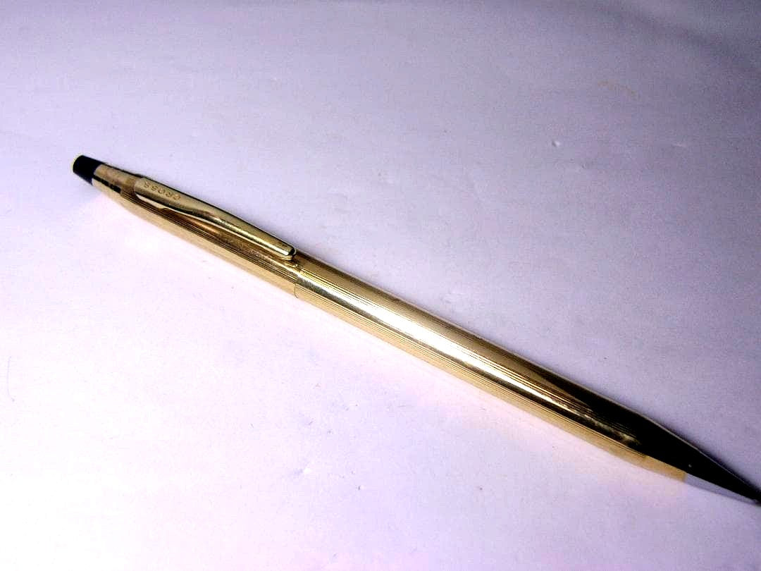 Gold plated Kuro Cross Classic Century mechanical pencil with 0.5mm lead