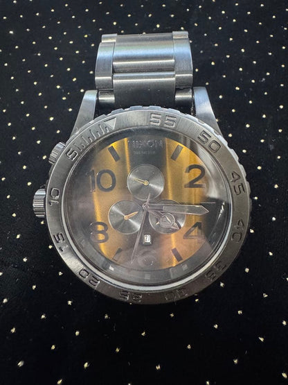 NIXON 黒金 300m防水 Quartz Men's Watch — Japanese