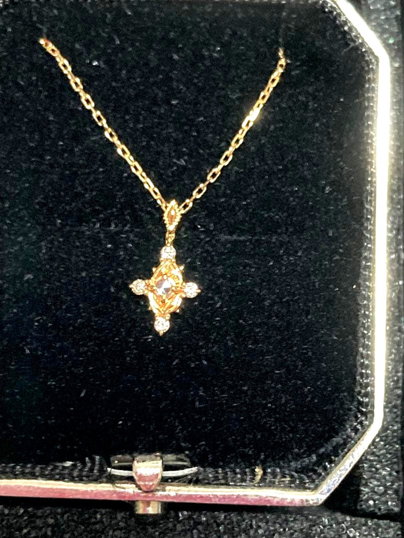 Agete Winter Limited K18 diamond necklace with rose cut diamonds on a 40 cm chain in unused condition