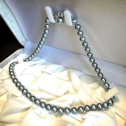 Akoya pearl necklace with blue gray 6.8mm pearls on Silver925 chain