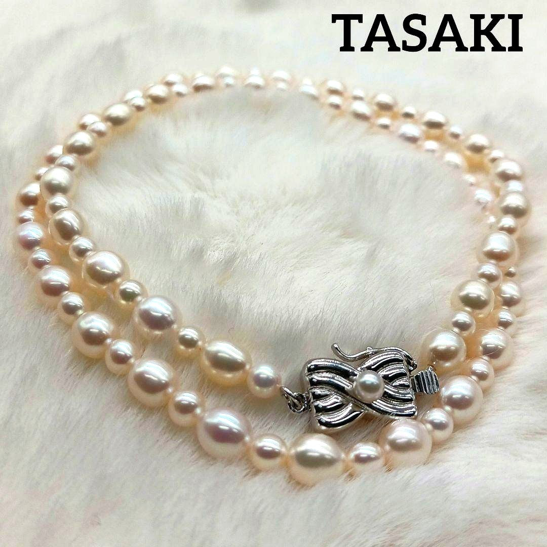 Tasaki Law Pearl Necklace featuring lustrous pearls on a 42cm chain weighing 13.8 grams