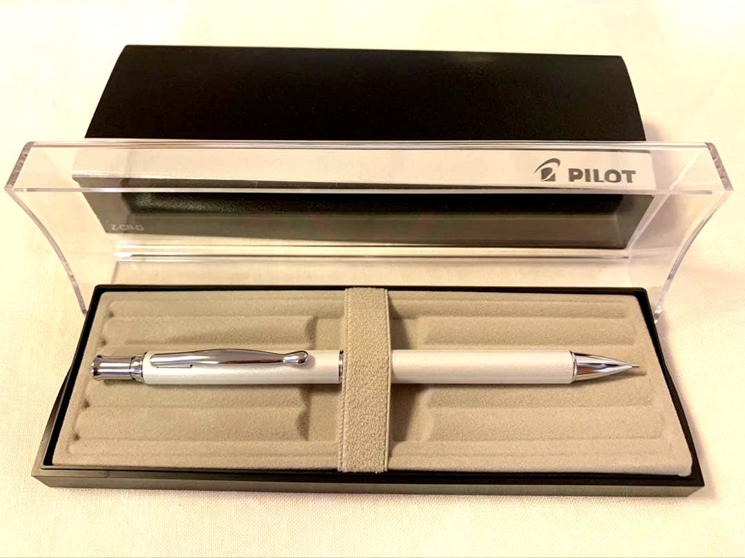 Pilot Capless Pearl White mechanical pencil 0.5 lead size with box included