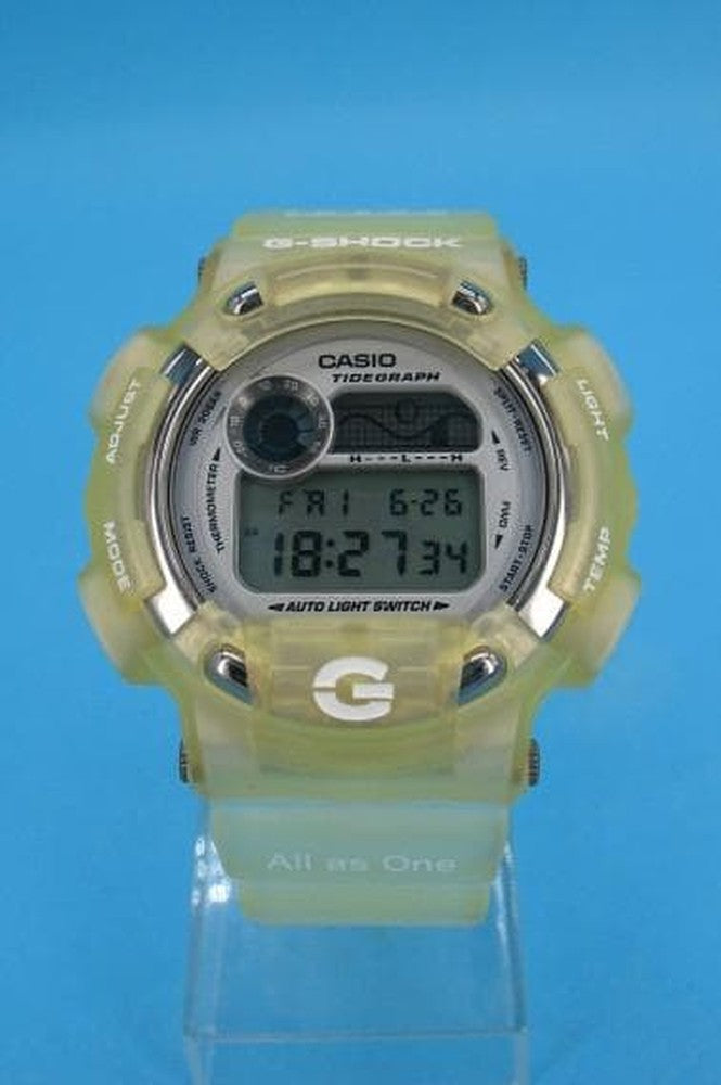 CASIO DW-8600K Digital Men's Watch — Japanese