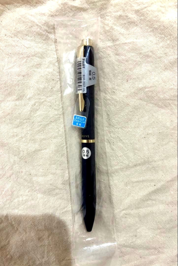 PILOT Ballpoint Pen model BDR-3SEF-DL with 0.5mm black ink tip and sleek design