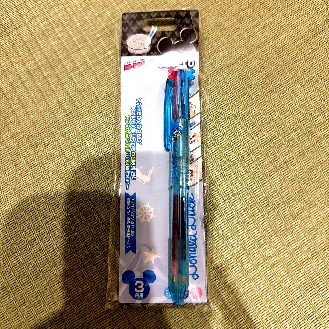 PILOT HI-TEC-C COLETO ballpoint pen with Donald Duck design and three customizable ink colors
