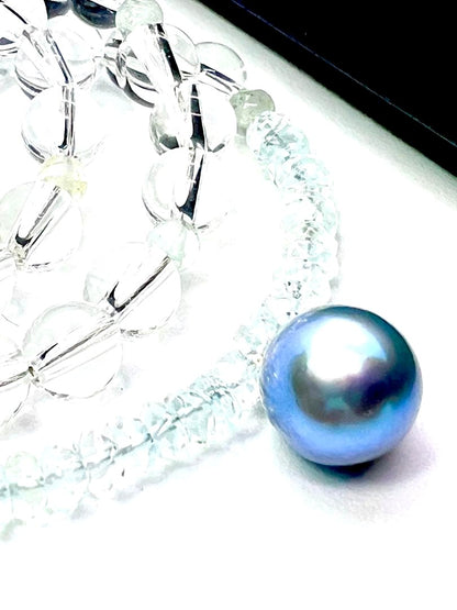 Akoya pearl and blue pearl necklace with aquamarine and quartz beads, 41 to 46 cm length