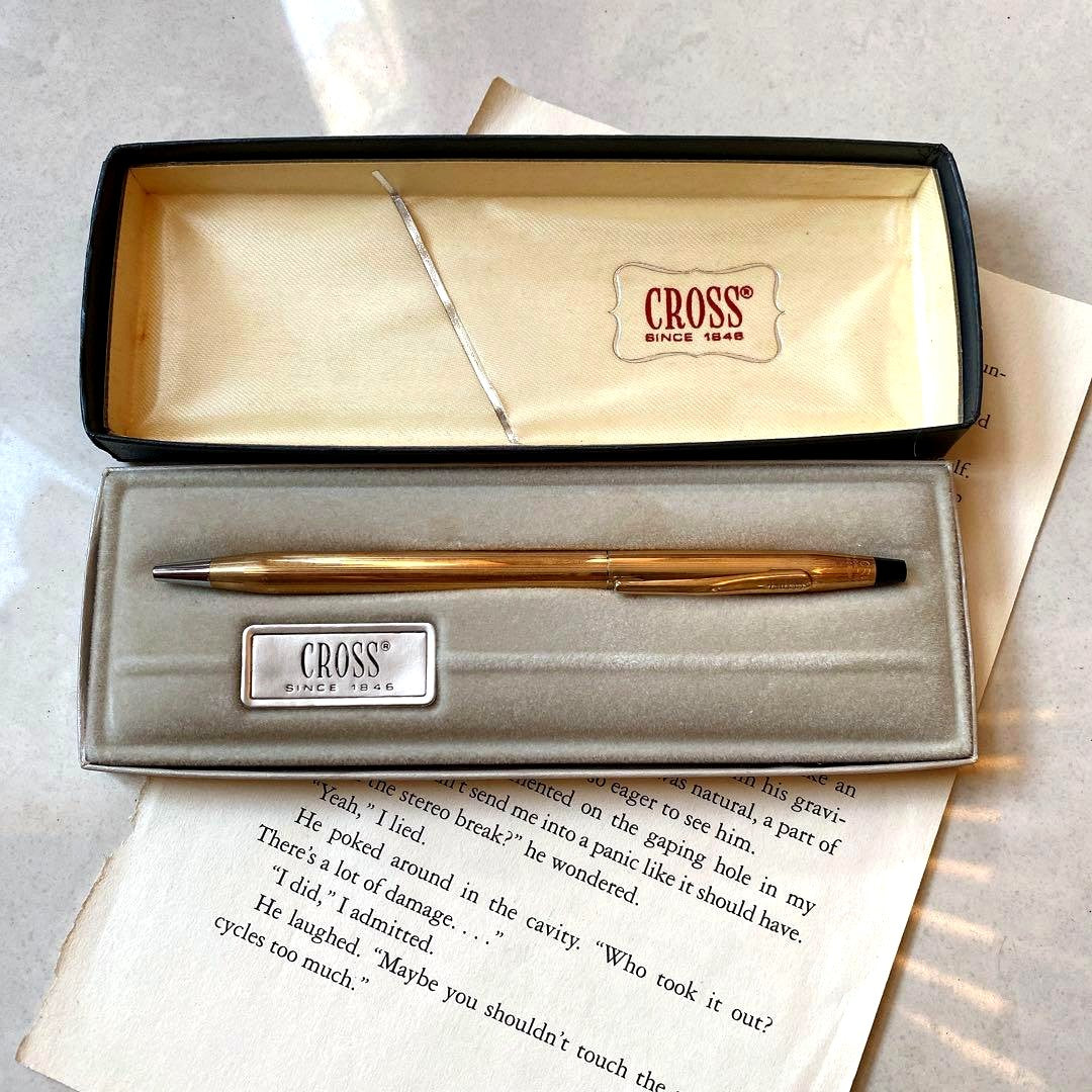 Vintage Cross ballpoint pen with 10K rolled gold finish in excellent used condition