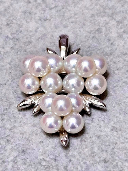 TASAKI Pearl Grape Motif Pendant Top 43262 with white pearls and grape-inspired design on a gold chain