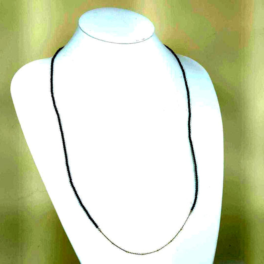 Agate K10 Onyx black stone long gold necklace measuring 70 cm with 4.2 g weight
