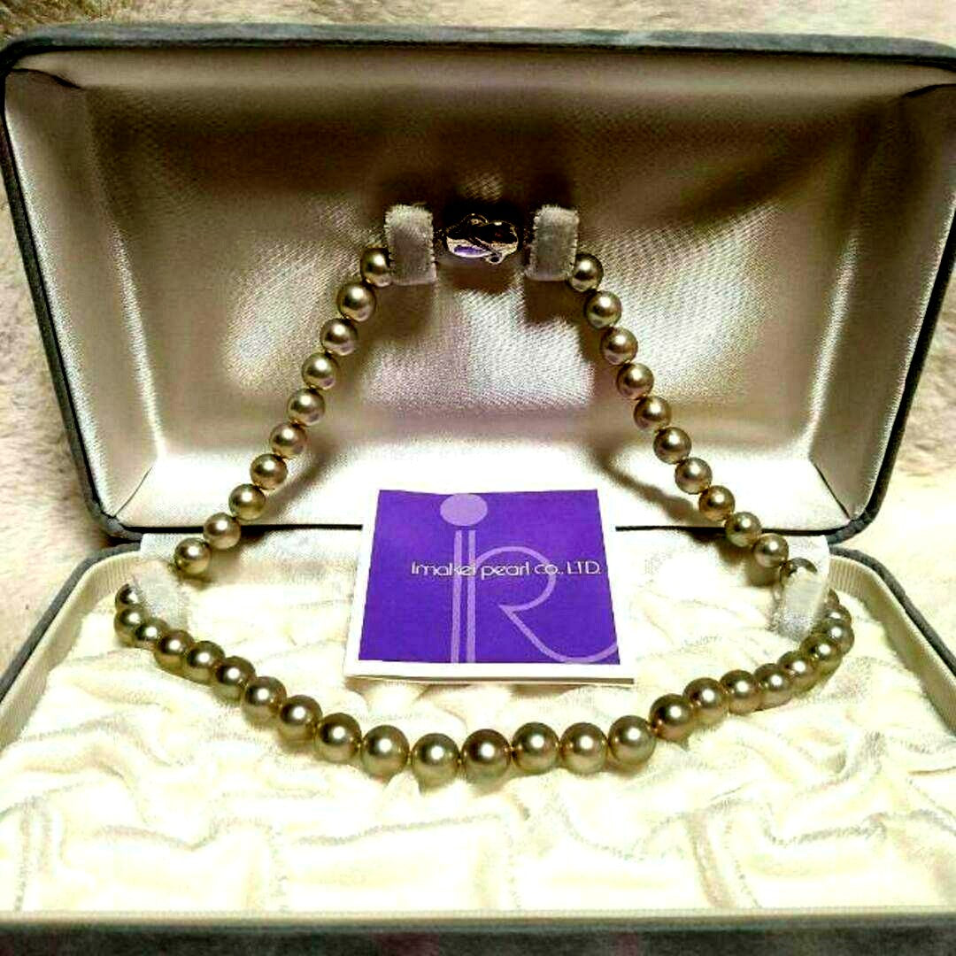 Yamato Gray Pearl Necklace featuring 8mm light gray Akoya pearls with silver marking on a 43cm chain
