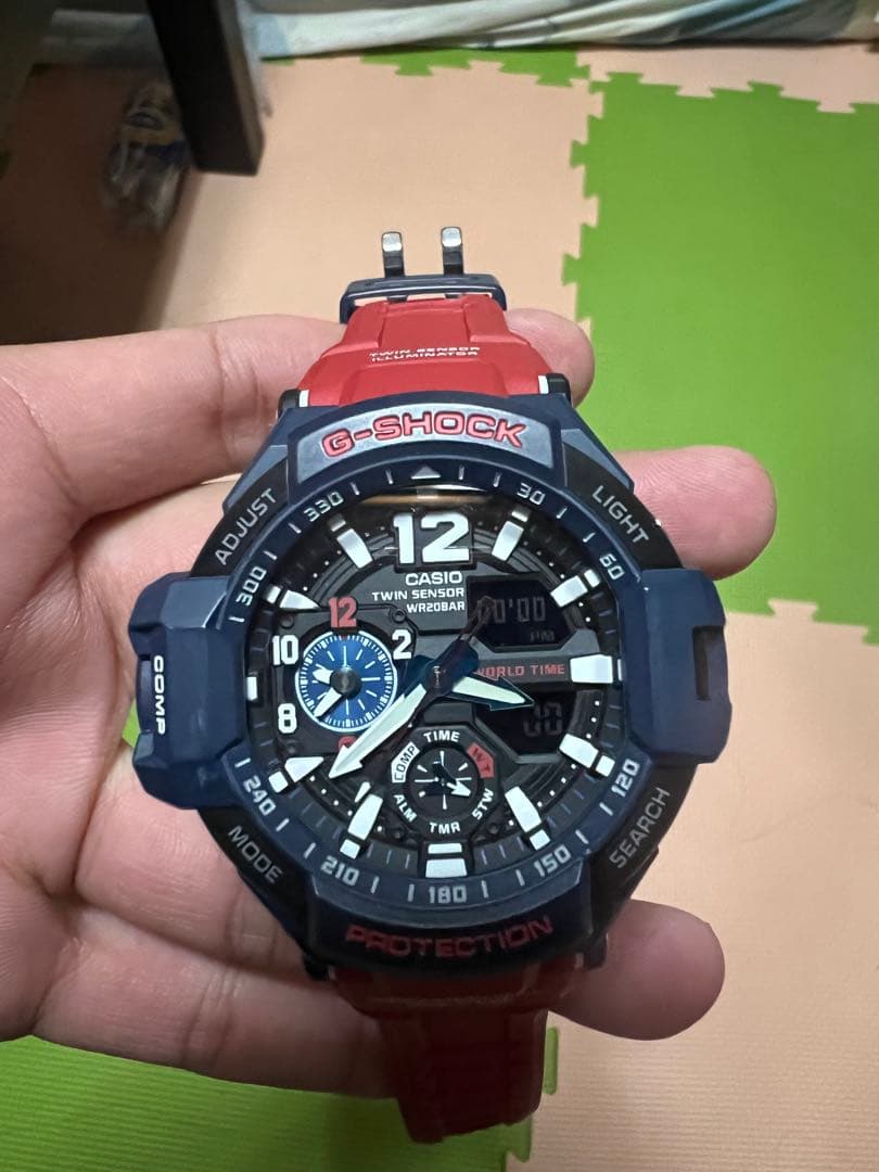 CASIO G-SHOCK ネイビー/レッド Digital Men's Watch — Japanese