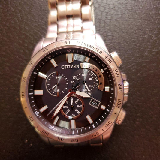 Citizen Eco-Drive Analog Men's Watch — Japanese