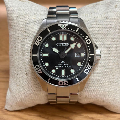 Citizen BN0261-51E Solar Men's Watch — Japanese