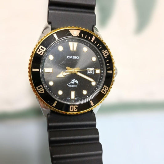 CASIO カシオ カジキ DZ4200-1BD Quartz Men's Watch — Japanese