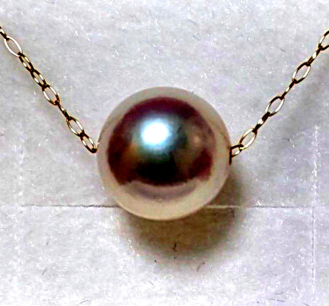 Kuro Pearl Necklace featuring round 8.7mm white green pink Akoya pearls on 40cm K18 gold chain