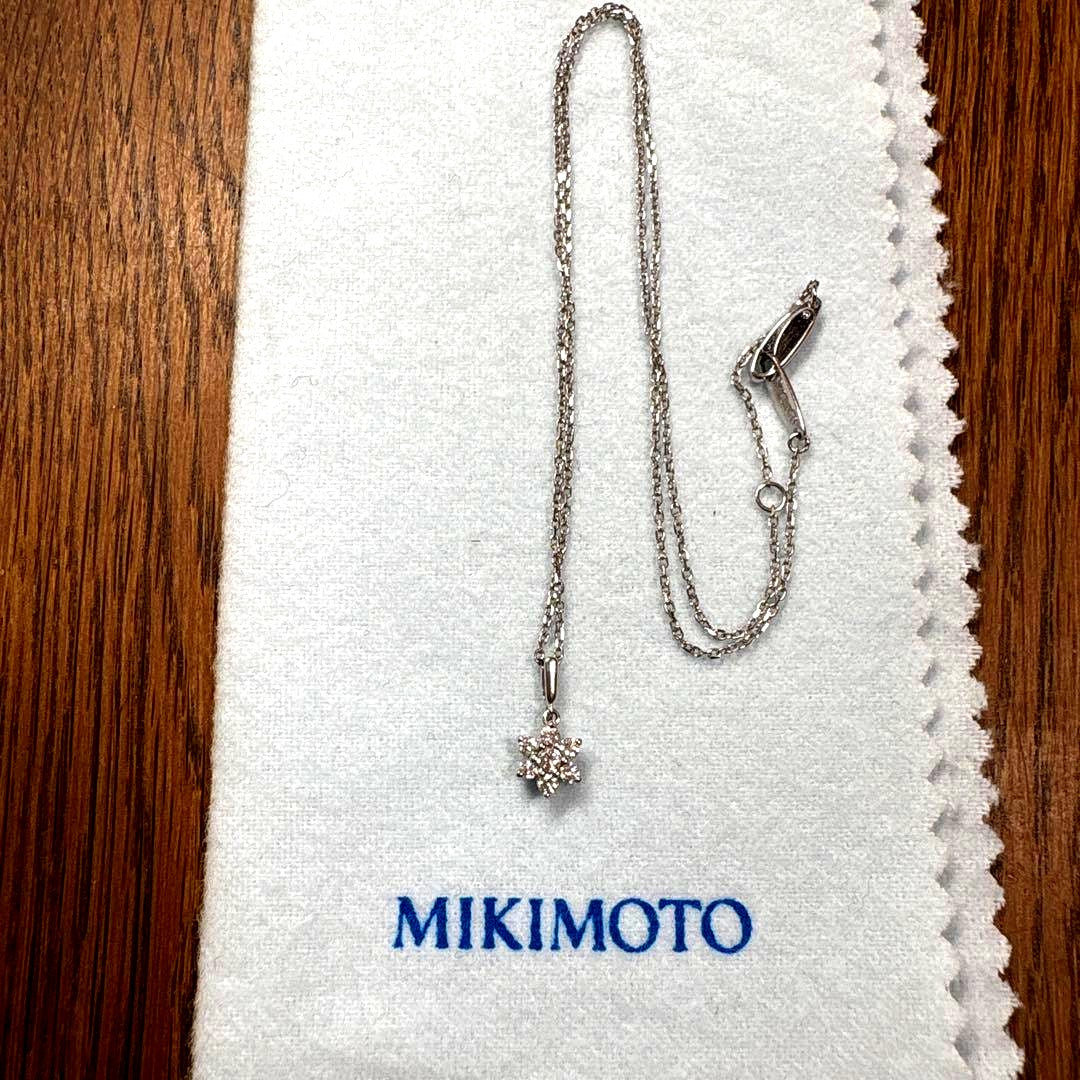 Mikimoto Diamond Necklace with 0.21ct diamonds and 43 cm chain displayed on a white background