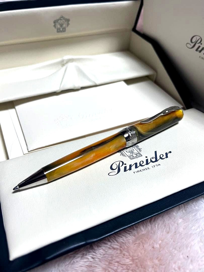 Pineider Grande Beletta Gemstone Tiger Yellow ballpoint pen with twist mechanism and resin body