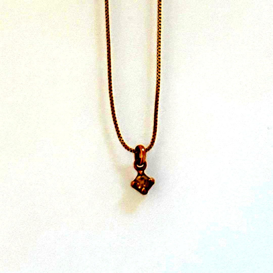 Agete K18 yellow gold single diamond necklace with 0.05ct diamond, 40cm adjustable length