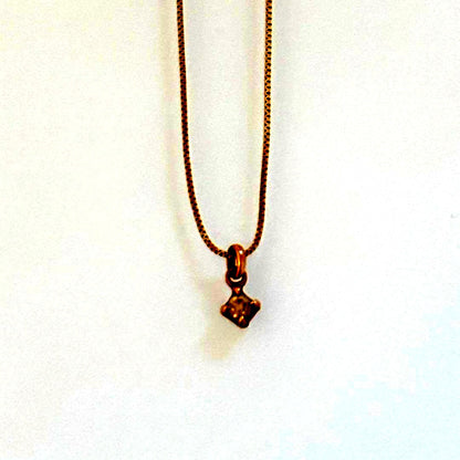 Agete K18 yellow gold single diamond necklace with 0.05ct diamond, 40cm adjustable length