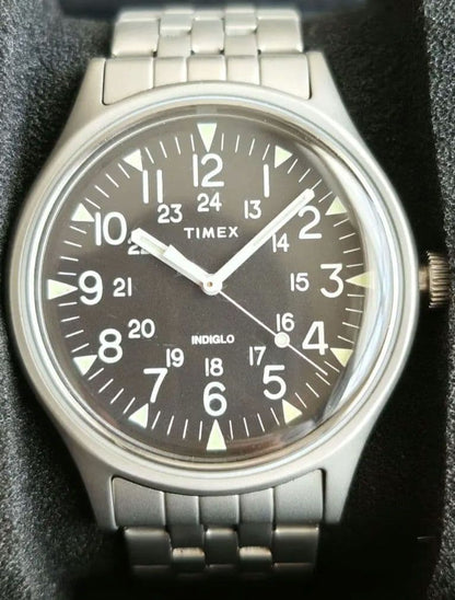 TIMEX TW2R68400 Quartz Men's Watch — Japanese