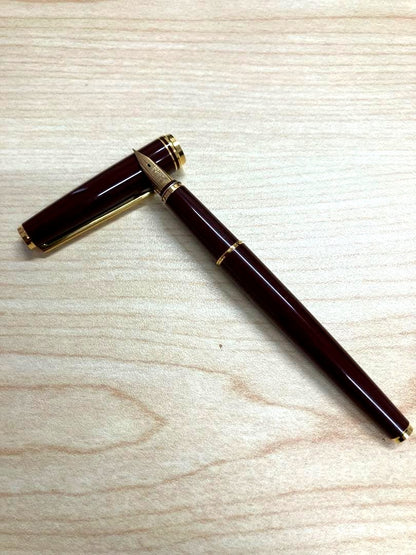 Pilot K18 F fountain pen with red brown barrel and name engraving, discontinued rare item
