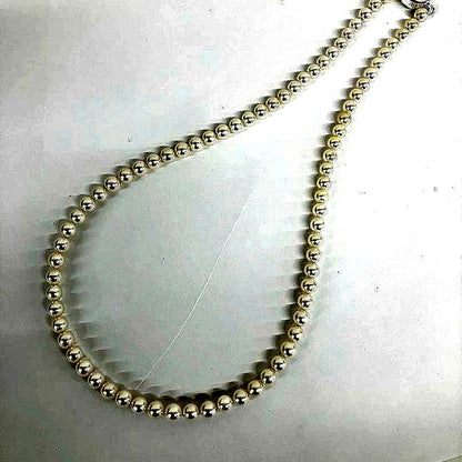 Baby pearl necklace featuring 5mm white Akoya pearls measuring 41 cm with 925刻印 clasp