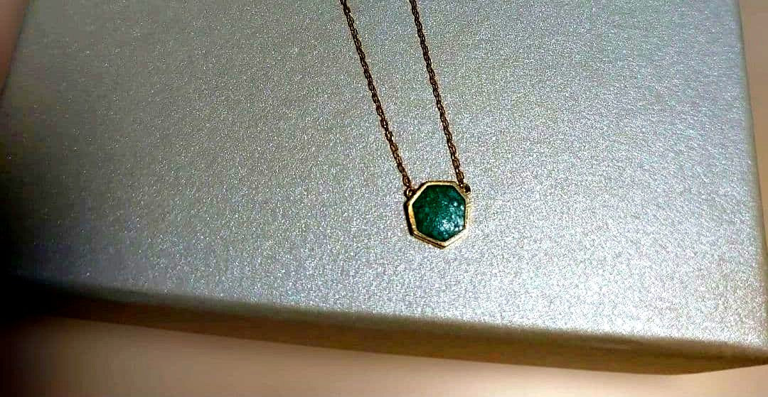ageteK10 Turquoise Necklace made of 10k yellow gold with turquoise charm and agete brand stamp