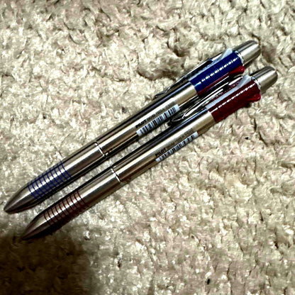 Discontinued Pilot 2+1 Mini LBKHM-150S set with black ballpoint pen and red mechanical pencil