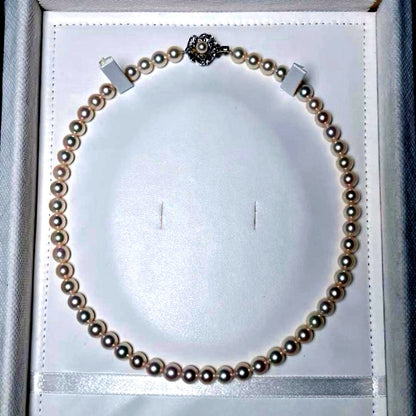 Akoya pearl necklace featuring round 7.0-7.4mm pearls with a 42 cm length