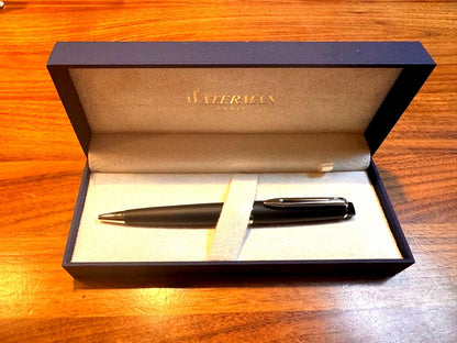 Waterman black metal ballpoint pen with simple elegant pattern and dedicated case in good condition