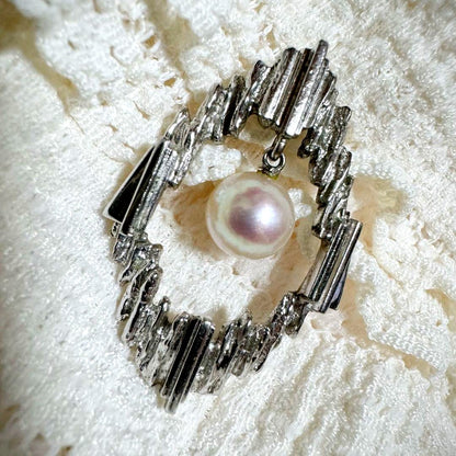 Mikimoto Ayako pearl necklace with silver chain and pearl pendant top