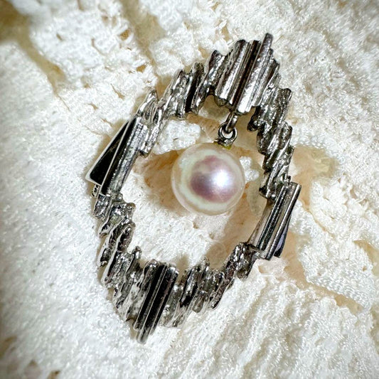 Mikimoto Ayako pearl necklace with silver chain and pearl pendant top
