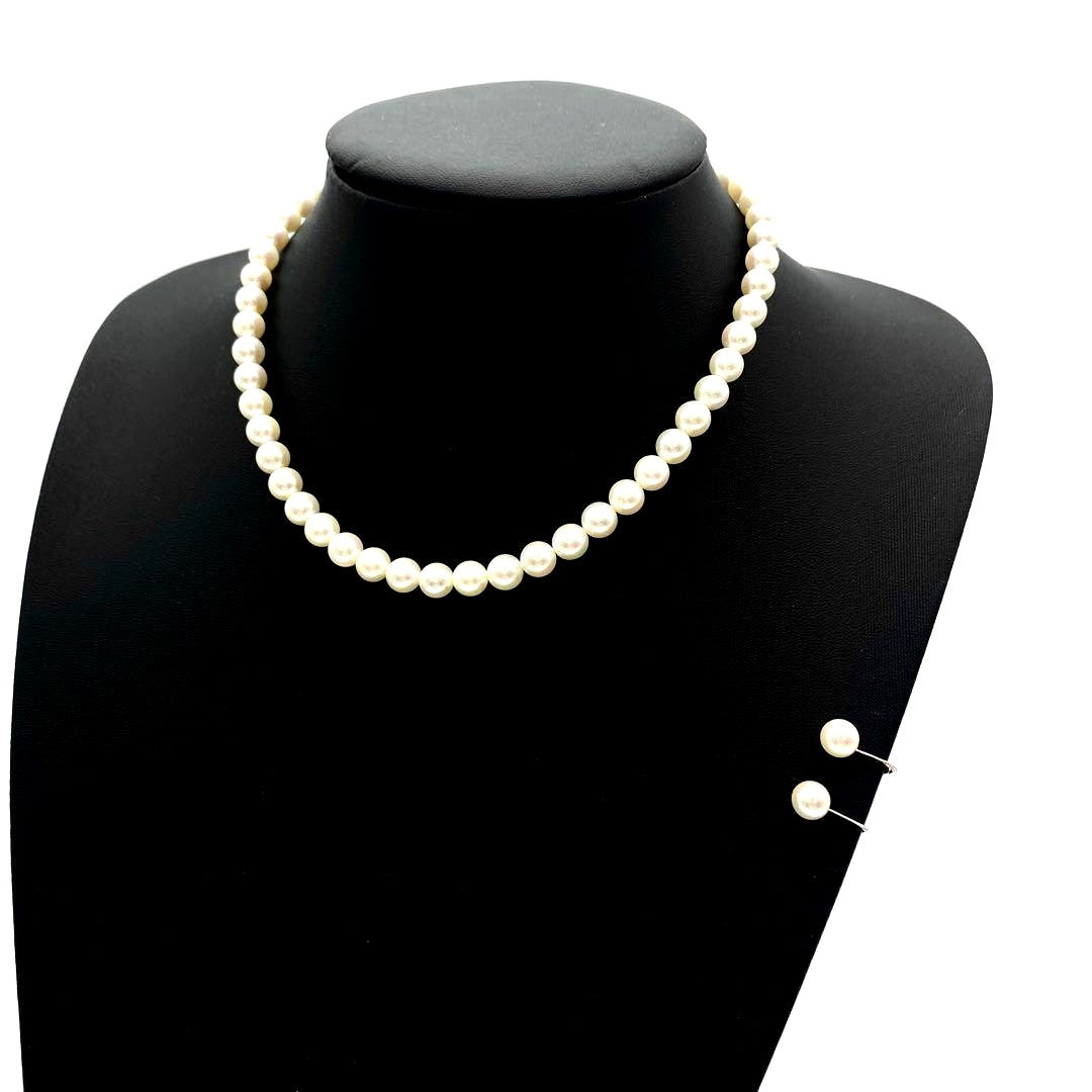 Akoya pearl necklace and matching earrings with 7mm white pearls on a 41cm chain