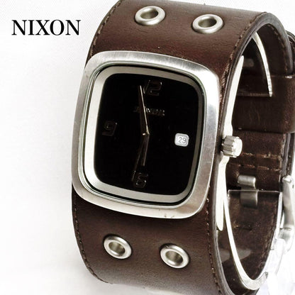 NIXON マッスル GTO Quartz Men's Watch — Japanese