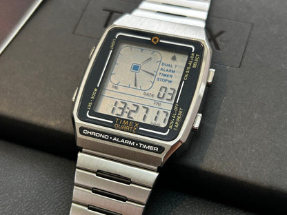 TIMEX Q デジタルクロノグラフ Reissue Digital Men's Watch — Japanese