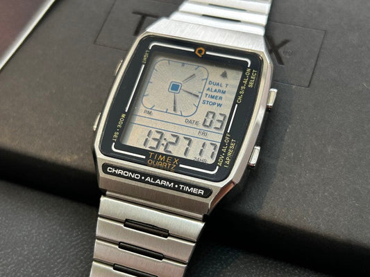 TIMEX Q デジタルクロノグラフ Reissue Digital Men's Watch — Japanese