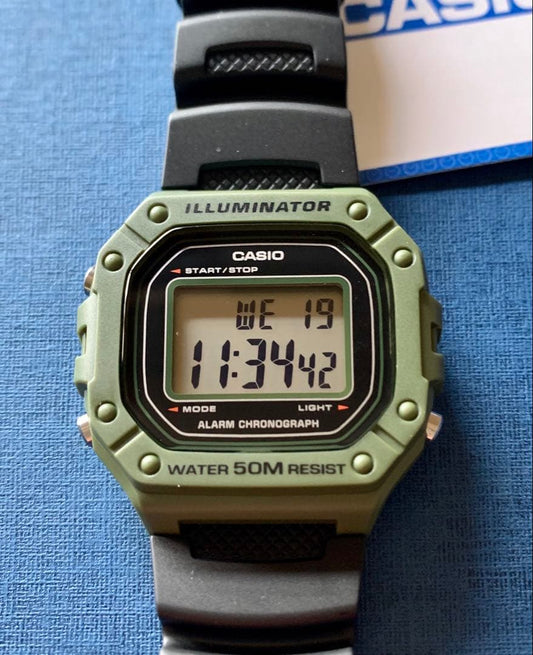 CASIO GD-100 Quartz Men's Watch — Japanese