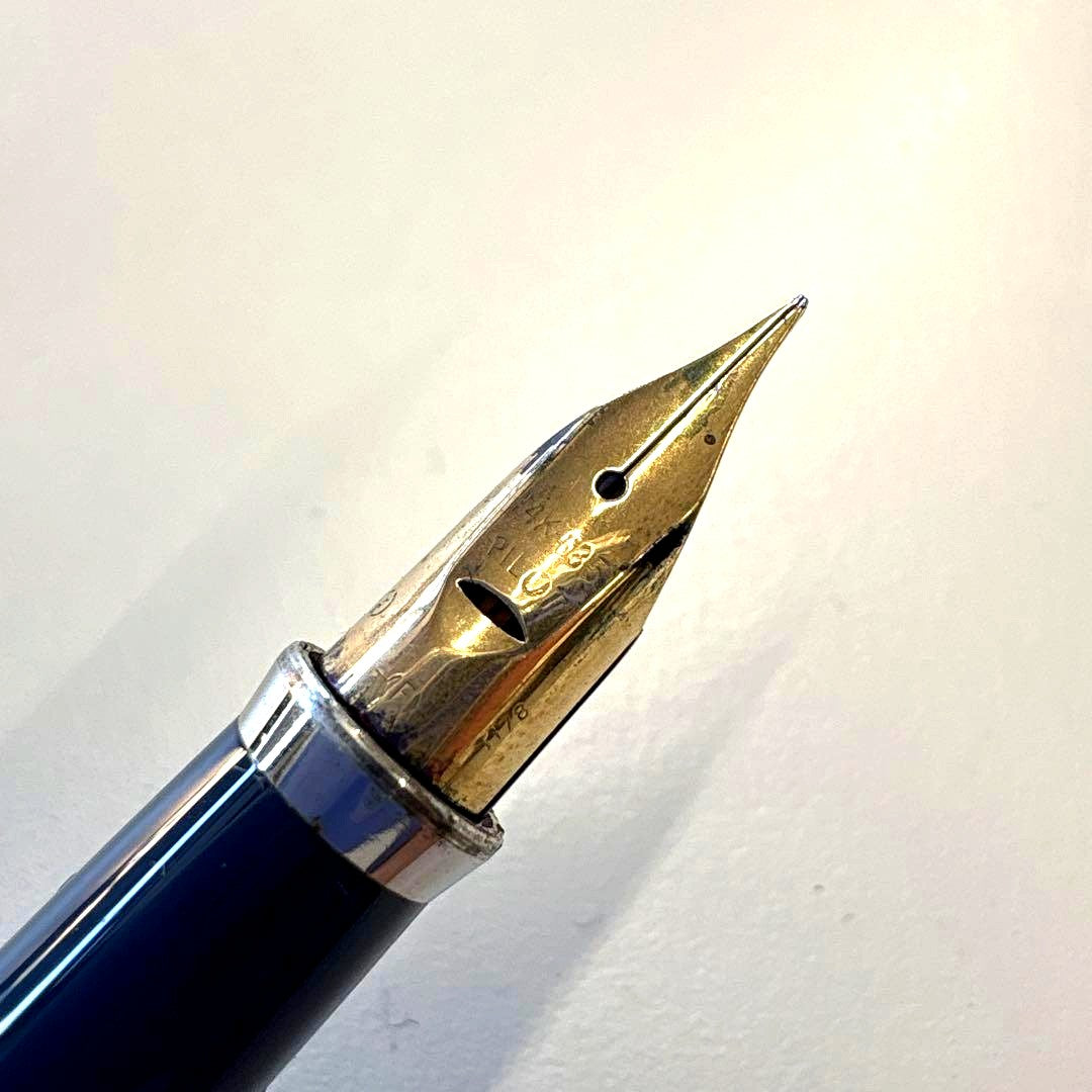 Pilot Fountain Pen model 14K585 with 14K gold nib and sleek black barrel