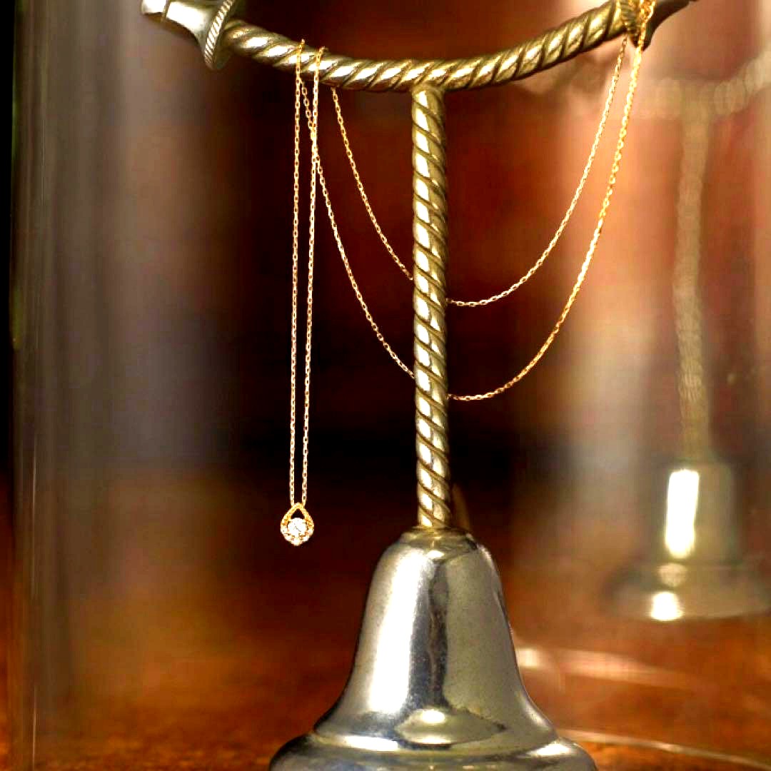 agete K18 0.10ct yellow gold necklace with night sky moon-like diamond melee center stone