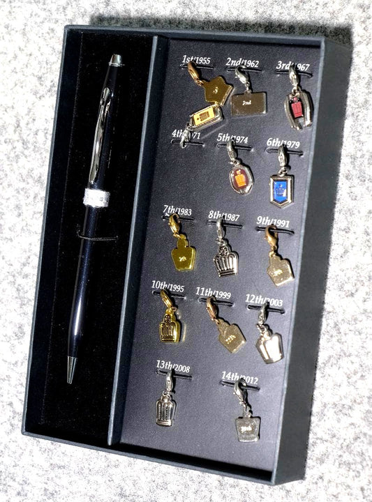 CROWN emblem ornament attached ballpoint pen CROSS model with black barrel and gold accents