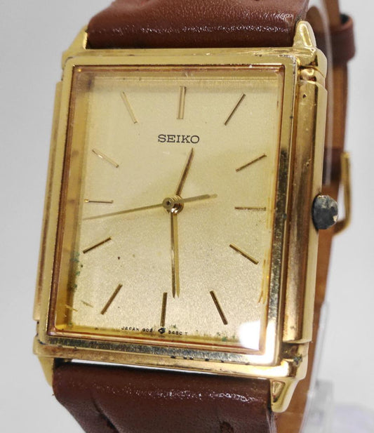 SEIKO 9021-5300 Quartz Men's Watch — Japanese