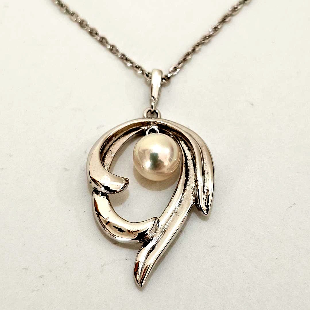 1976 Mikimoto pearl necklace with 6.1mm pearls on a 40 cm SV925 sterling silver chain