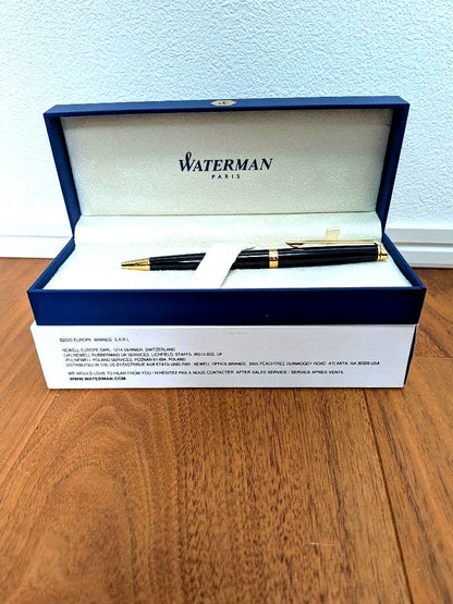 WATERMAN Metropolitan ballpoint pen with black body and gold accents